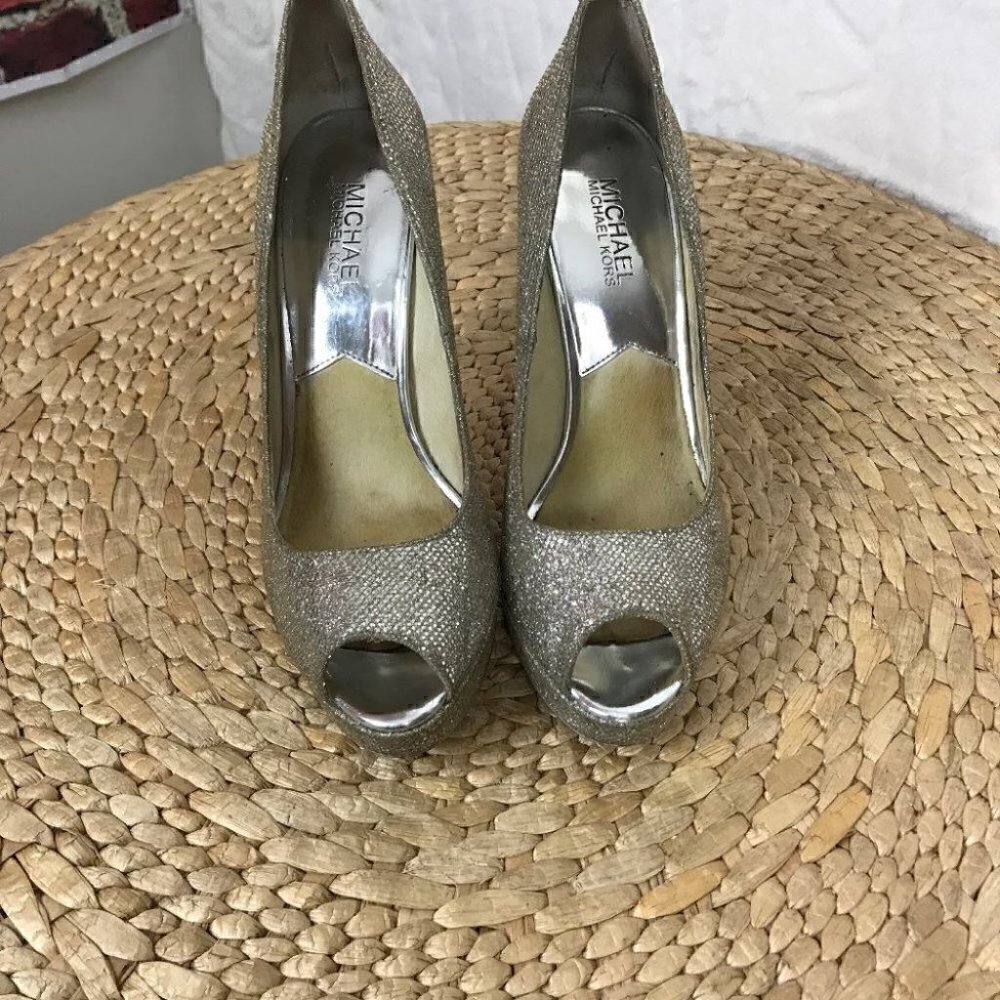 Michael Michael Kors Sparkling Silver  Platform Slip On Pumps Size 8